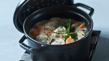 « Adieu blanquette ! » : quand les Français mangent moins français