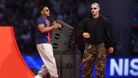 DJ Snake et Niska interprètent "PSG Boyz Freestyle" au Parc des Princes pour célébrer le sacre du PSG