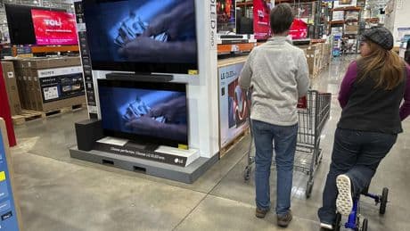 U.S. consumer confidence rebounds after five straight months of declines amid tariff anxiety