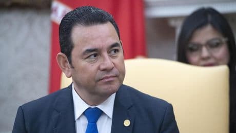 El homicidio de 41 niñas en un incendio en un centro público pone al expresidente de Guatemala en la mira de la Justicia