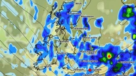 UK weather maps show date England will ‘disappear’ under 400-mile wall of rain