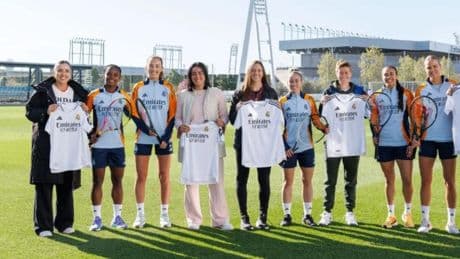 El Real Madrid femenino recibe una visita muy especial