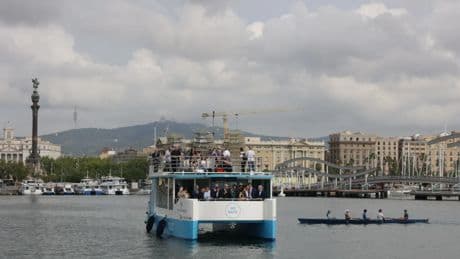 Así puedes contemplar Barcelona desde el mar por menos de dos euros