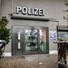 „Das gab es noch nie“: Berliner Polizisten dürfen marode Wachen jetzt selbst malern