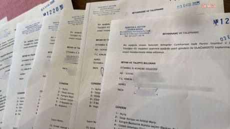 CHP delegeleri, olağanüstü kongre için noterde imza veriyor