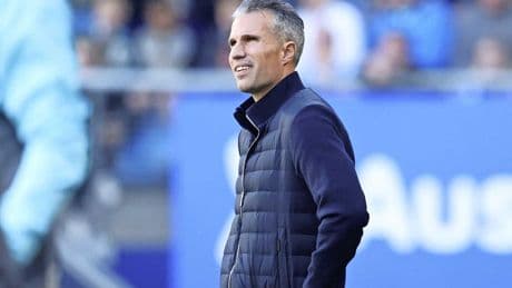 Vertrekkende Heerenveen-doelman Van der Hart over Robin van Persie: ’Niet veel verstand van keepers’