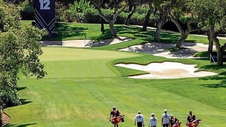¿Por qué Valderrama, donde hoy Rahm empieza el LIV, es un campo tan complicado?