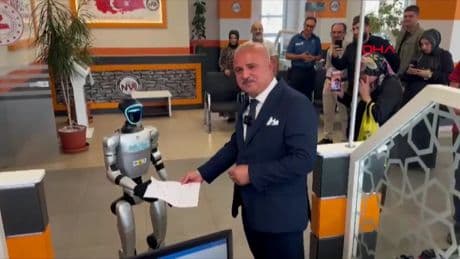 Türkiye'de ilk kez oluyor! Bir robot fahri olarak nüfusa kaydettirildi