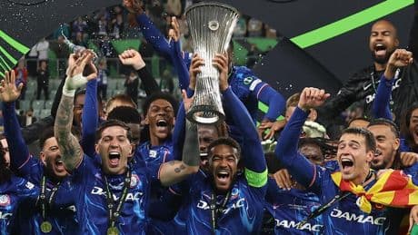 Cinco minutos de desconexión acaban con el sueño europeo del Betis y bastan al Chelsea para alzarse con la Conference