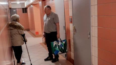 Entre trafics et incivilités, ces gardiens de HLM qui « font rempart »