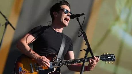 Stereophonics reveal surprising backstage ritual as they celebrate the success of new album