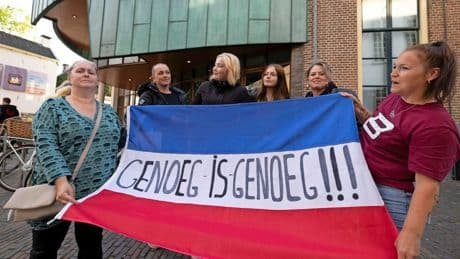 Tegenstanders van ’tweede Ter Apel’ in Zutphen eisen opheldering: ’Ik durf niet meer in naveltruitje over straat’