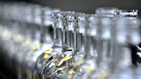 "Je ne reviendrai pas en arrière": la consigne en verre est de retour, mais n'a jamais disparu en Alsace