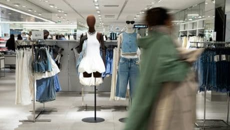 Après un été difficile à cause de la canicule, le marché de l'habillement retrouve des couleurs, porté par la rentrée scolaire