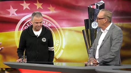 BILD-Experte fragt DFB-Chef - „Was ist scheinheiliger?“