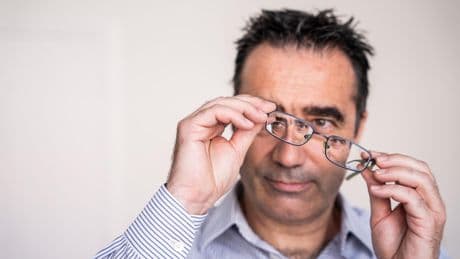 Doctor García-Feijóo, el sabio de los ojos: "Los otros médicos nos llaman peluqueros ilustrados"