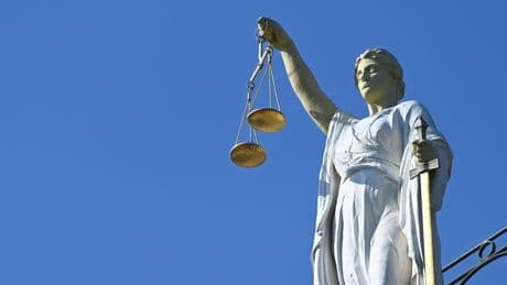 Stagiair zou veertien kinderen hebben misbruikt tijdens zwemles