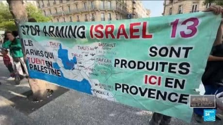 French dock workers block shipment of military material for Israel