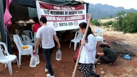 Dersim'de tekstil işçilerinin eylemi 43’üncü gününde devam ediyor