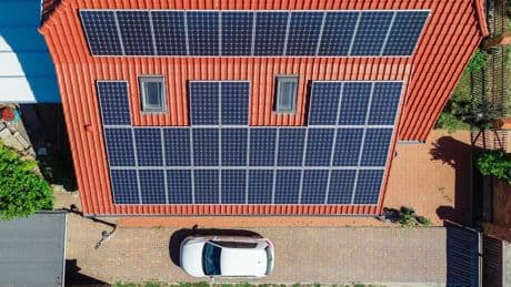 Solaranlagenbesitzer warten teils monatelang auf ihr Geld