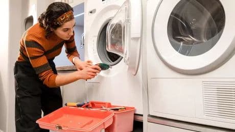 One in five tradespeople feel lonely at work - with plumbers hit the hardest