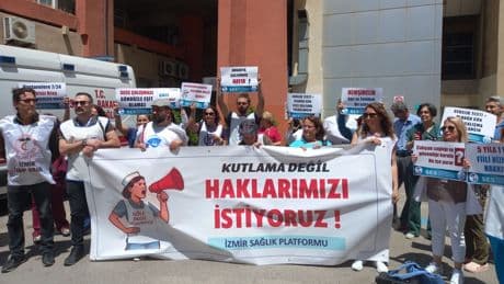 İzmir Sağlık Platformu: Kutlama değil çözüm istiyoruz