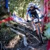 Van der Poel na lange inhaalrace in top 10 bij rentree op MTB: ‘In eerste ronde ging alles fout wat fout kon gaan’