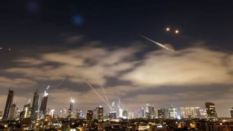 Neue israelische Angriffswelle und weitere iranische Gegenangriffe