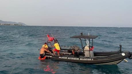 75 yaşındaki adam denizde kayboldu, 3 km uzakta sağ bulundu