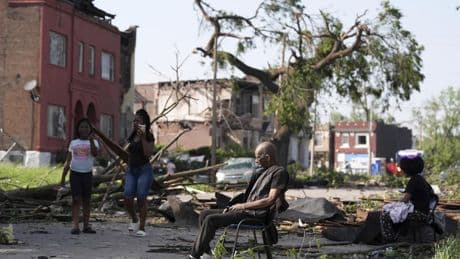 Una veintena de muertos por las tormentas y los tornados en Missouri y Kentucky
