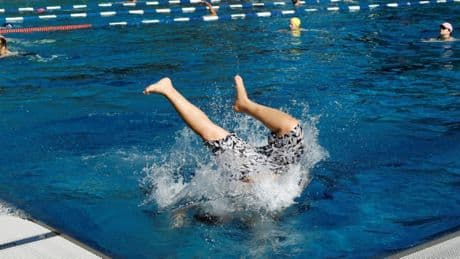 Immer mehr Nichtschwimmer: Bademeister warnen vor Badeunfällen im Sommer