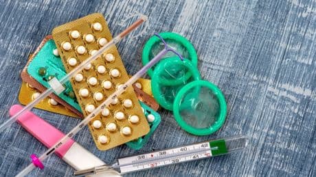 Une volonté de faire baisser les décès liés à l'avortement: le Rwanda abaisse l'âge légal d'accès à la contraception à 15 ans