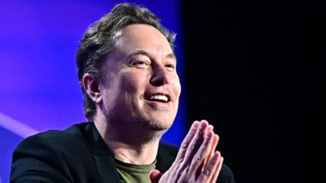 Tesla propose de verser la somme stratosphérique de 1.000 milliards de dollars à Elon Musk (plus que le PIB de la Suisse)