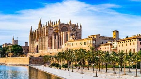 Brits in Majorca warned they could face £630 fine for visiting very popular tourist trap