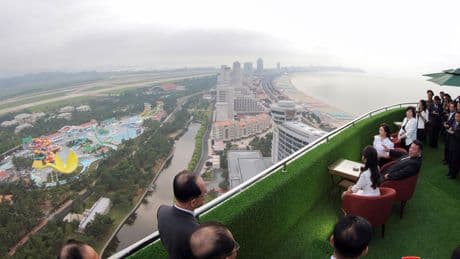 North Korean government opens beach resort; tourists expected next week