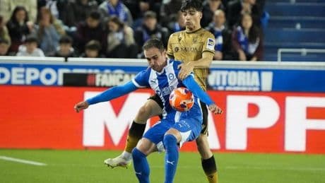 El Alavés toma oxígeno y gana a una Real Sociedad sin ideas