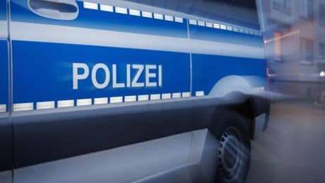 Verfolgungsjagd in NRW: Fahrer entkommt trotz Schüssen auf Reifen