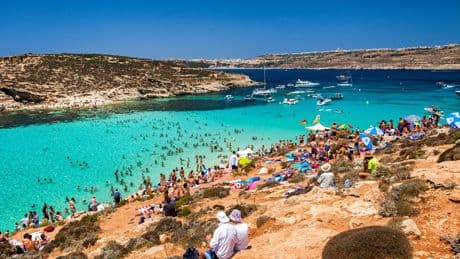 «Pas plus de 4000 visiteurs en même temps» : à Malte, une mesure radicale pour protéger le Lagon bleu