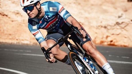 Mikel Landa esboza un Giro de Italia para reconciliarse con la victoria. «Hace mucho que no levanto los brazos»