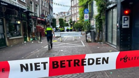 Man in nacht na Amsterdamse Pride neergestoken in queer uitgaansstraat Reguliersdwarsstraat