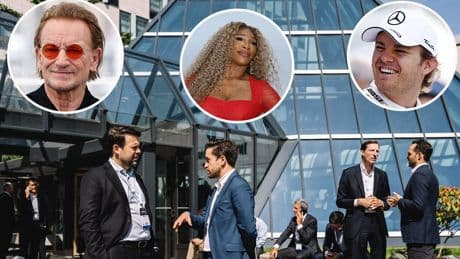 Drinnen Investoren, draußen Proteste - In Berlin tagen gerade 46 Billionen Euro