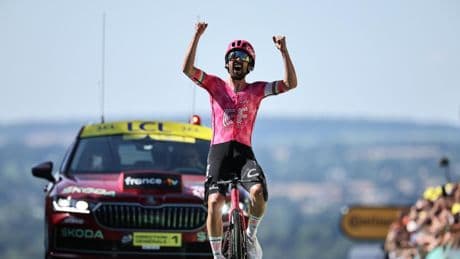 Van der Poel, líder por un suspiro en el día grande de Healy