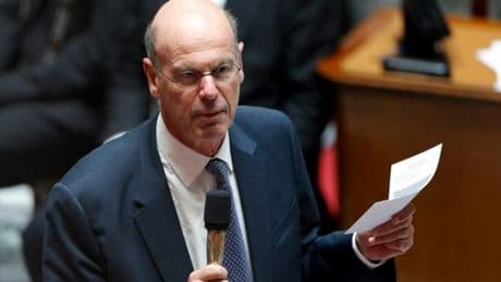 "Un mauvais accord mais la moins mauvaise des solutions": pour Eric Lombard, la France peut encore s'en sortir après le "deal" avec Trump