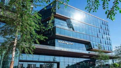 Buchungsportal: Mehr als 10.000 Hotels verklagen Booking.com