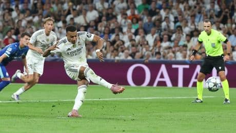 Même les arbitres espagnols le disent: le deuxième pénalty accordé au Real Madrid contre l'OM est très généreux