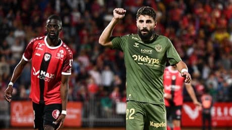 Ligue 2 : vainqueur de Boulogne-sur-Mer, Saint-Etienne prend les commandes devant Troyes et Nancy