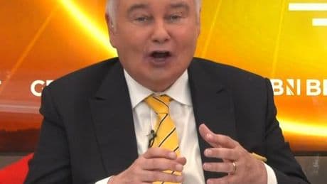 GB News viewers shocked as Eamonn Holmes falls off chair live on air