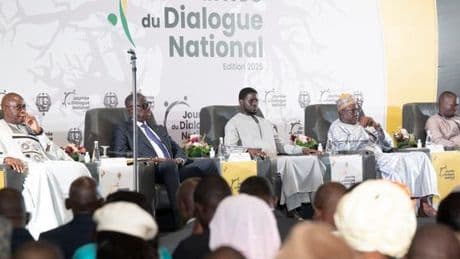 Au Sénégal, le président Faye lance une concertation nationale pour réformer le système politique