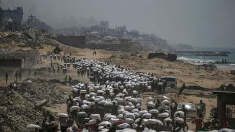A Gaza entrano i primi aiuti, Israele annuncia «pause tattiche»