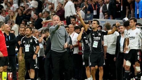 Ömer Üründül’den flaş Beşiktaş yorumu: Sergen Yalçın’ın 2 büyük sorunu var!
